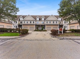 307 Regency Ln #307, Abington, MA 02351