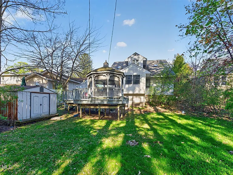 1450 Baker Ave — Photo 42
