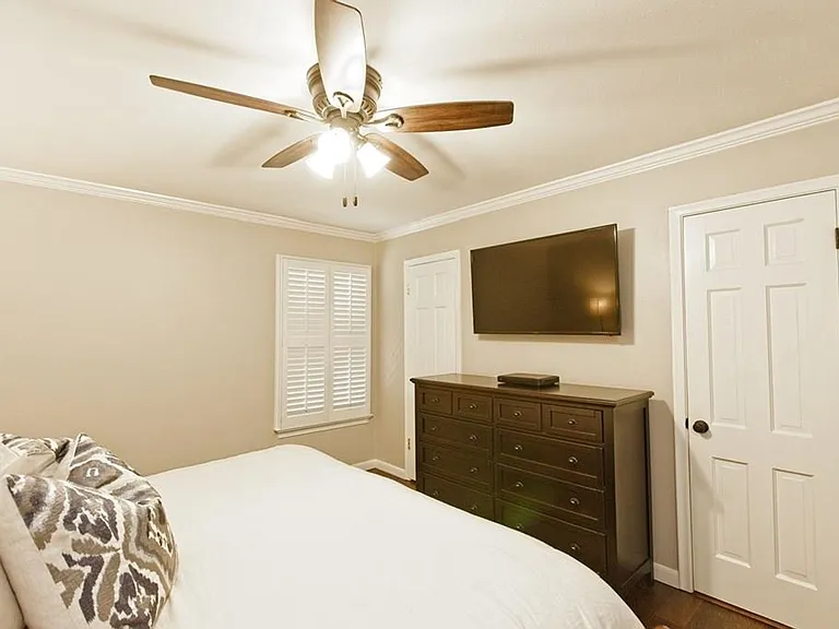 1307 Glen Cove Dr — Photo 30