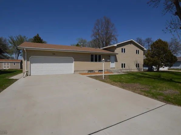 416 17th Ave N, Wahpeton, ND 58075