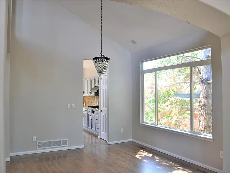 2466 W Sunset Dr — Photo 10