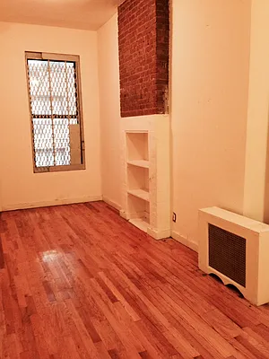 Rented by New York Property Network | media 7