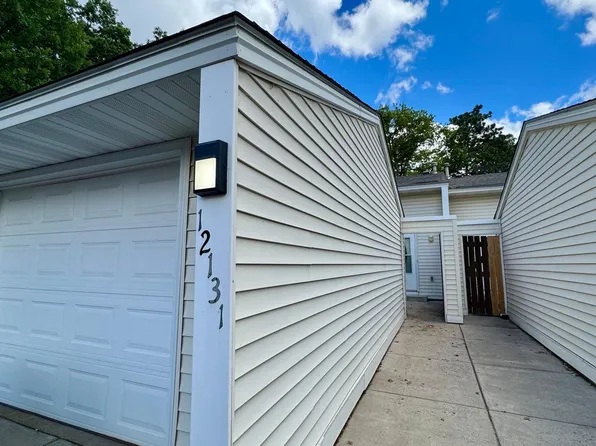 12131 Drake St NW, Coon Rapids, MN 55448