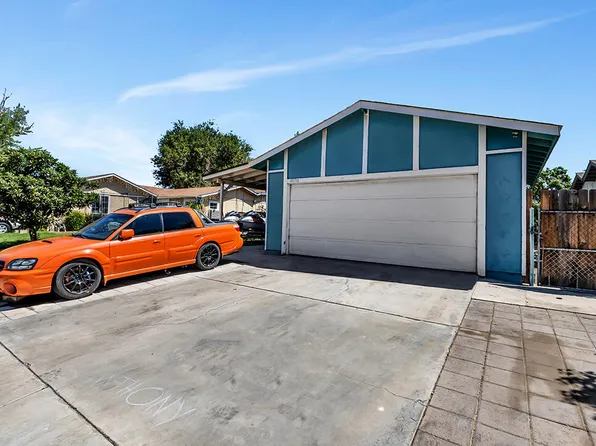 43710 22nd St E, Lancaster, CA 93535
