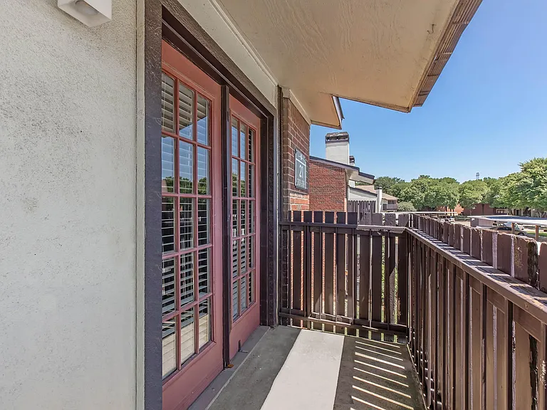 Rolling Hills Place — Photo 46
