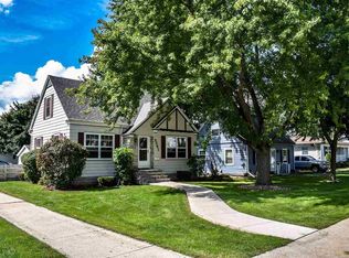 2301 Harrison St, Oshkosh, WI 54901