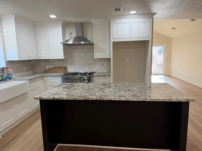 70 Brookflower Rd — Photo 9