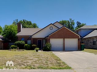 837 Collins Blvd, Cedar Hill, TX 75104