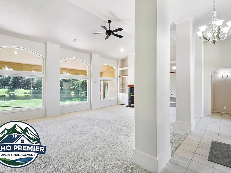 418 E Trailside Dr — Photo 7