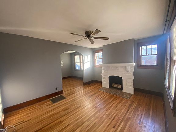 3rd image of 1003 N 16th St