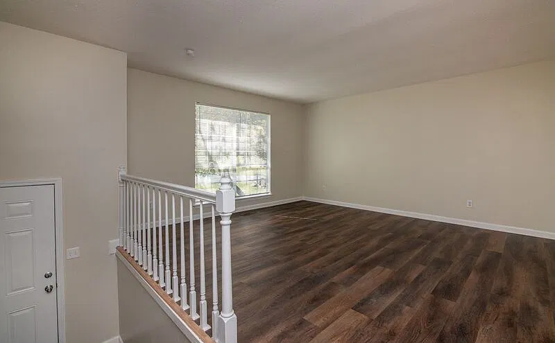 4 bed, 2.0 bath, 1456 sqft, $1,500 — Photo 4