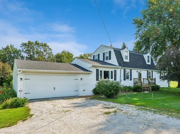 18744 Estates Cir, Granger, IA 50109