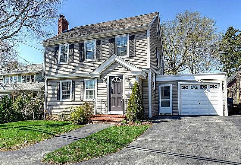 415 Fair St, Warwick, RI 02888 Zillow
