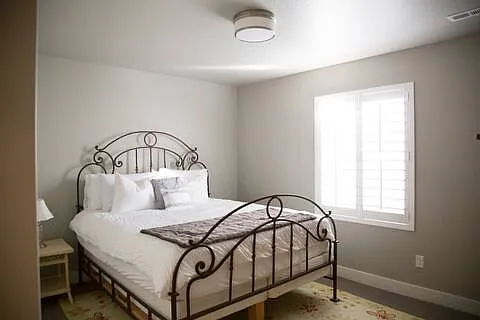 2 bed, 900 sqft, $1,600 — Photo 4