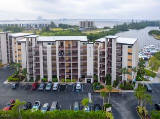 3462 Hancock Bridge Pkwy APT 212, North Fort Myers, FL 33903
