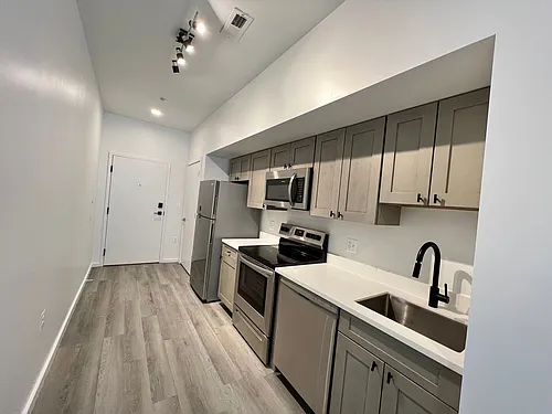 Floor plan 611