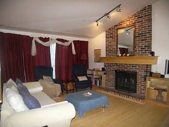 3rd image of 11017 Florence Ave