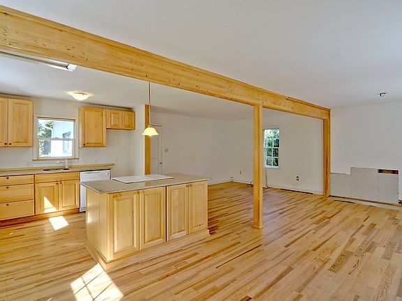3rd image of 13516 Ashworth Ave N
