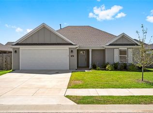 913 Sugar Pine St, Springdale, AR 72762