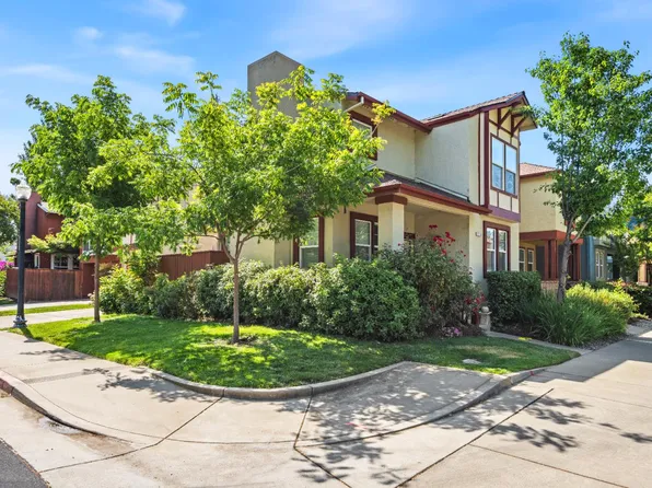 213 Washington Pl, West Sacramento, CA 95605