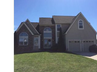 118 Christmas Tree Ct, Sicklerville, NJ 08081