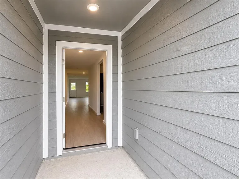 431 Artemis St — Photo 5