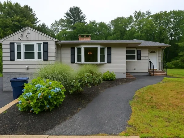 399 Shawsheen Ave, Wilmington, MA 01887