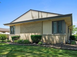 726 Therese Ter, Des Plaines, IL