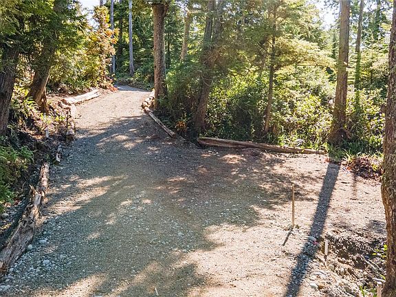 5th image of 392 Reef Point Rd