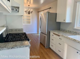 313 Ravenscroft Dr, Goleta, CA 93117