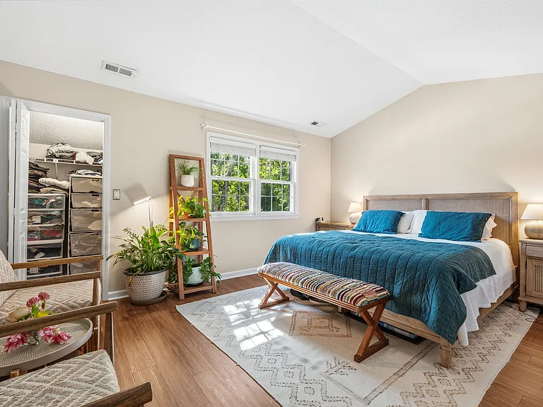 107 Long Shadow Pl — Photo 11