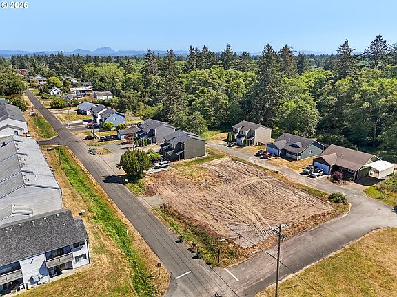 4th image of 590 7th Ave