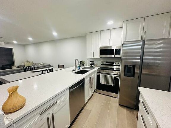 3rd image of 2601 NE 3rd Court #1050