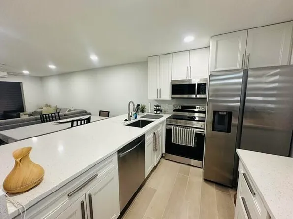 2601 NE 3rd Court #1050, Boynton Beach, FL 33435