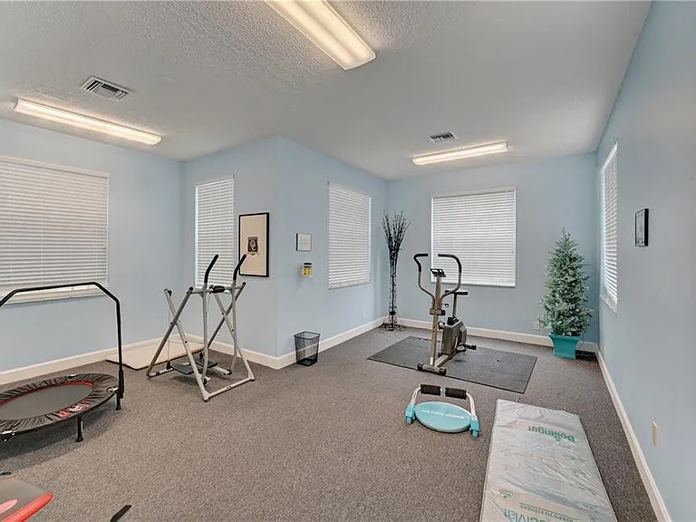 8171 Hampton Wood Dr — Photo 43
