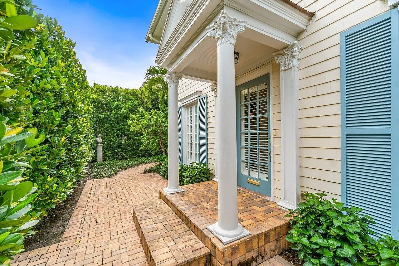 3 bed, 3.5 bath, 2305 sqft, $45,000 — Photo 4