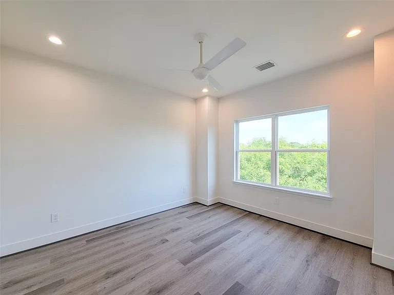 7705 Earl Rudder Way — Photo 24
