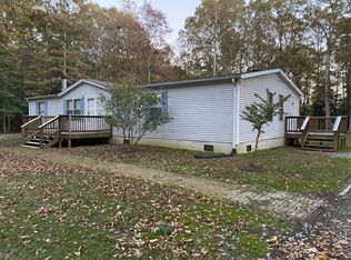 8556 Powhatan Rd, King George, VA 22485