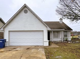 7097 Foxhall Dr, Horn Lake, MS 38637