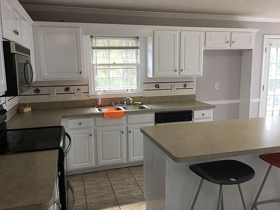 5th image of 2654 Summerfield Way