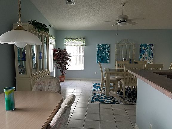 5th image of 25431 Crestwater Dr
