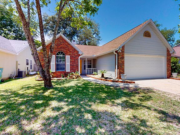 2nd image of 183 Wright Cir