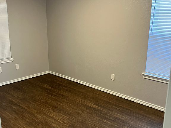 3rd image of 3628 Washburn Ave