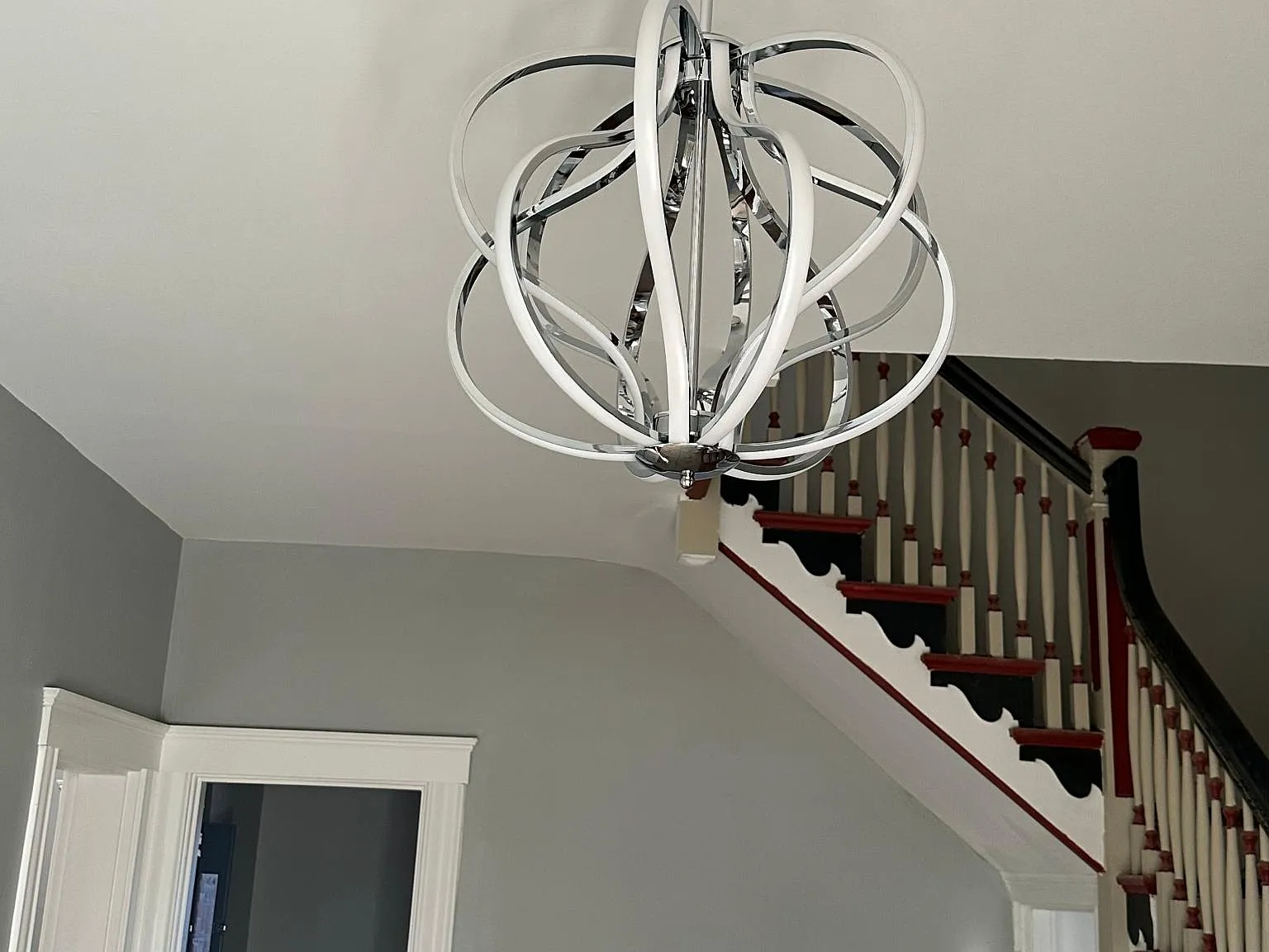 7 bed, 4035 sqft, $3,595 — Photo 4