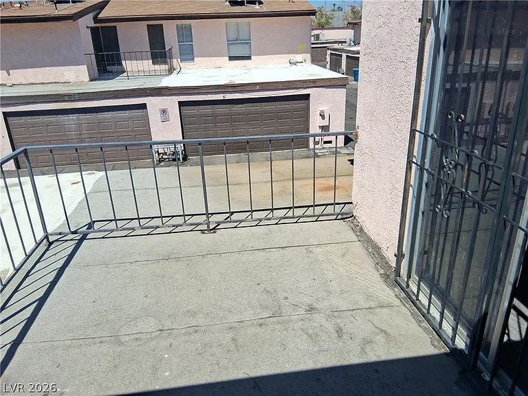 1722 E University Ave #5 — Photo 22