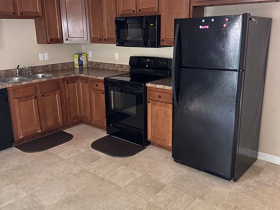 2nd image of 110 Aaron Pl