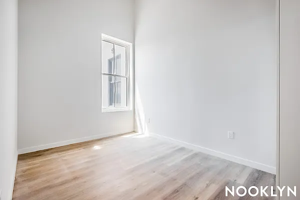 Rented by Nooklyn NYC LLC | media 56