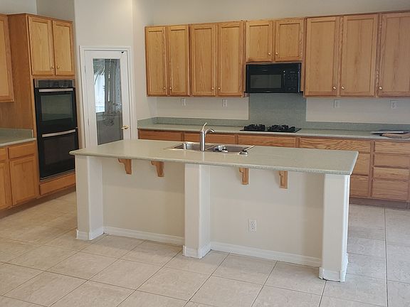 5th image of 818 Bear Gulch Ct