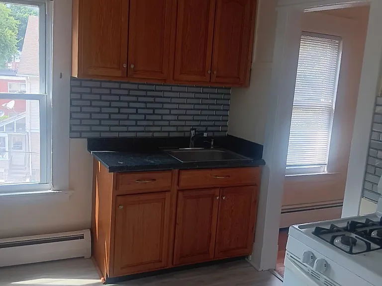 1032 Campbell Ave #3 — Photo 15