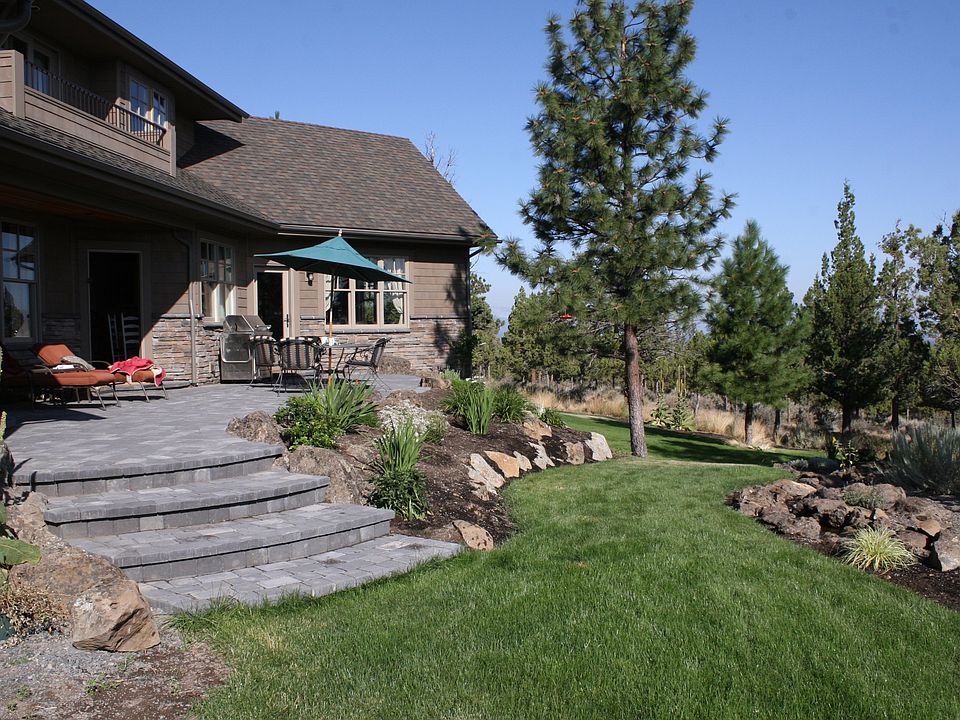 3240 NW Colonial Dr, Bend, OR 97703 | Zillow